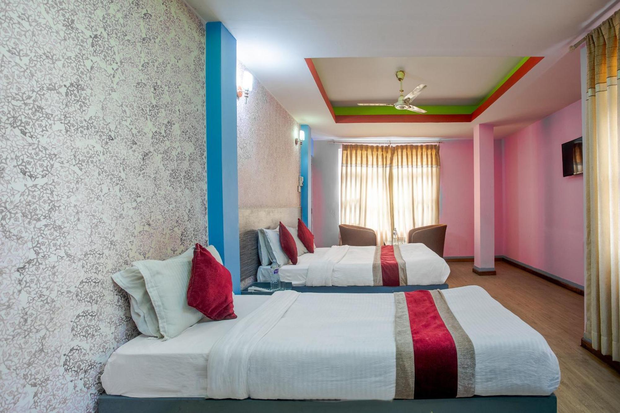 Oyo 808 Hotel Om Ganapati Pvt Ltd Kathmandu Exterior photo