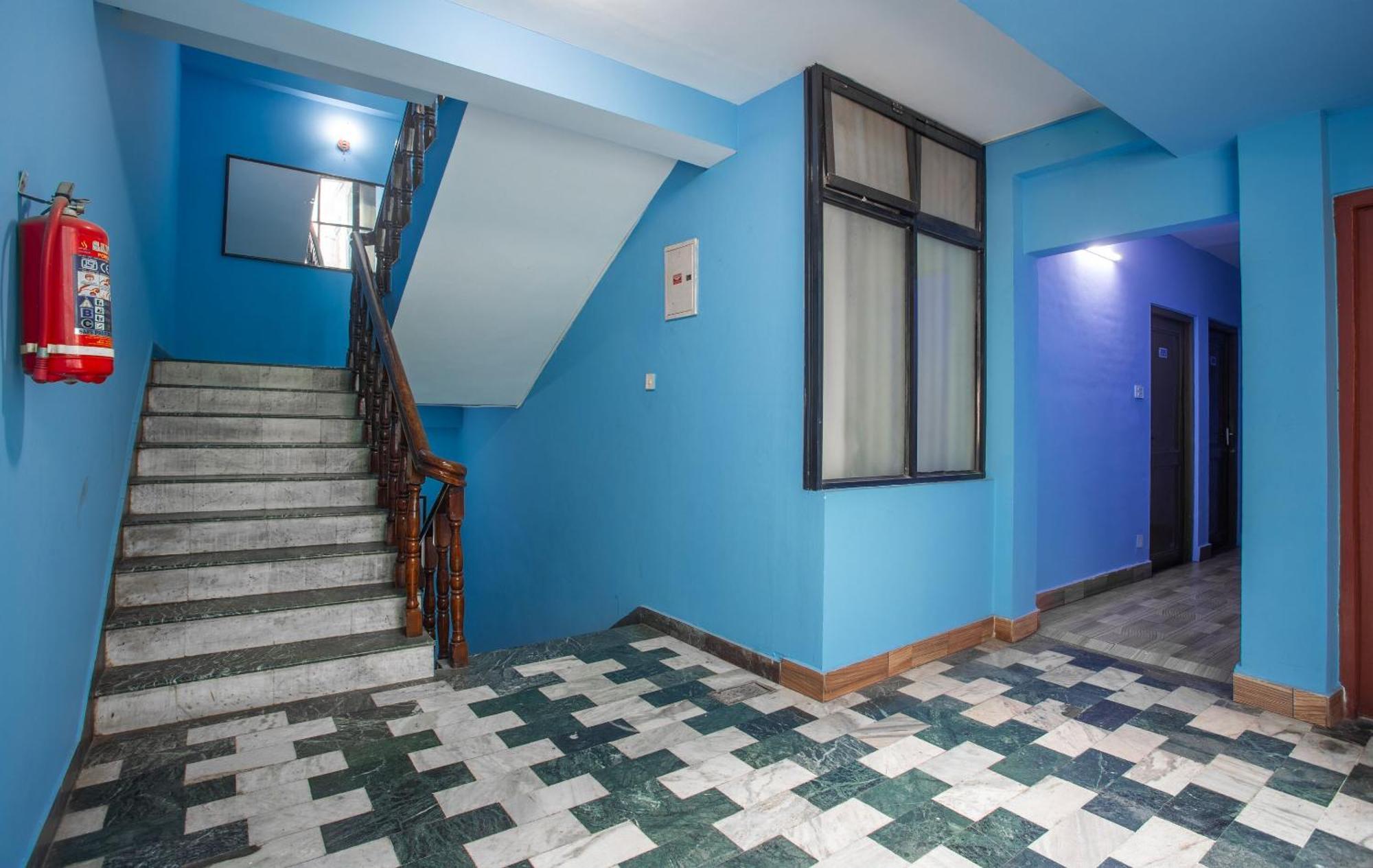 Oyo 808 Hotel Om Ganapati Pvt Ltd Kathmandu Exterior photo